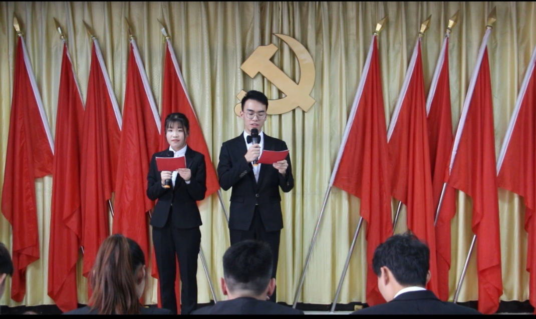 我院举行“我的中国梦”主题朗诵比赛