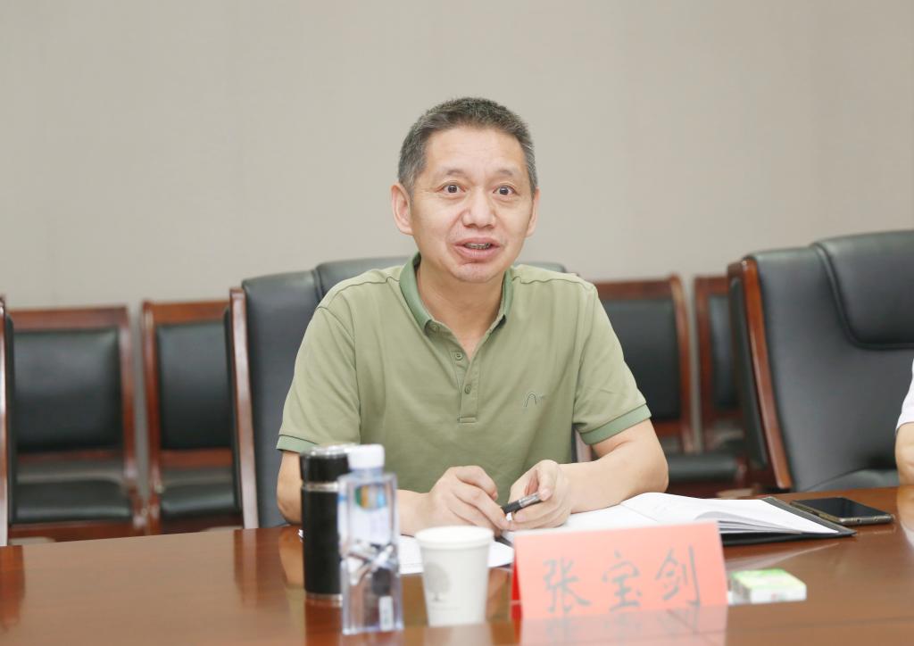 张宝剑副院长汇报工作
