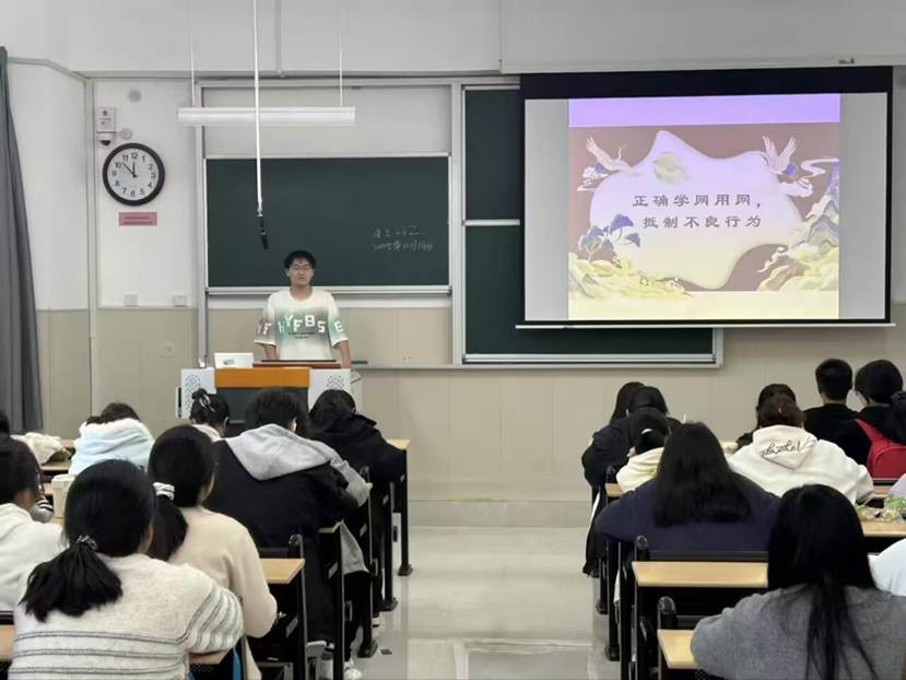 82ef0788f918a2332dd0b4c3def83e32