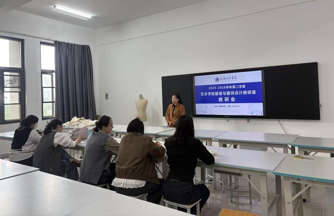 ee30874783e634db06eff822f9e24a8d